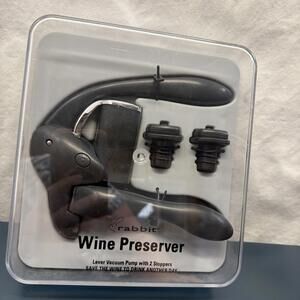 RABBIT Wine Preserver Lever Vacuum Pump 2 Stoppers Save Open Wine Bottles